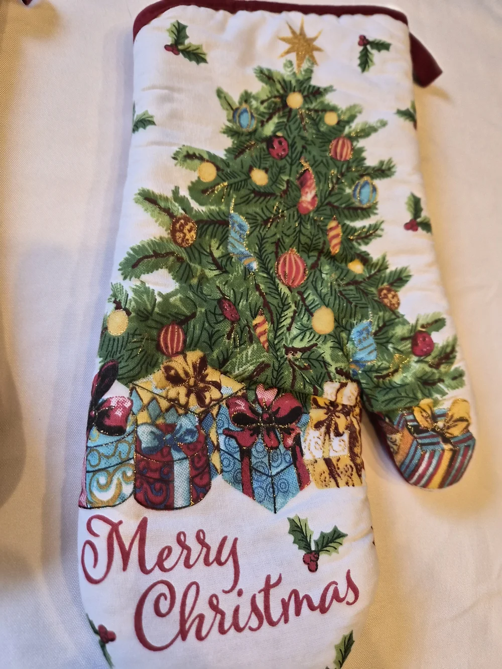 Holiday Christmas Tree Oven Mitts - White/Green